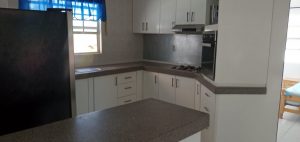 Huurwoning Sunset Heights met zwembad