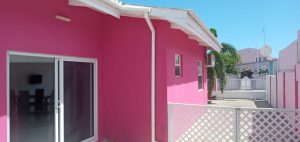 Huurwoning Sunset Heights met zwembad