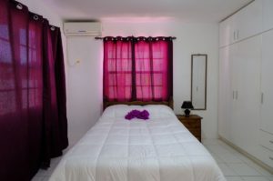 Huurwoning Sunset Heights met zwembad