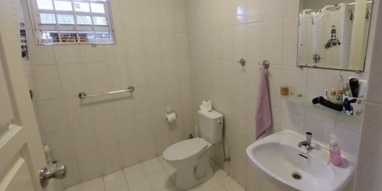 Huurwoning Jan Sofat met zwembad