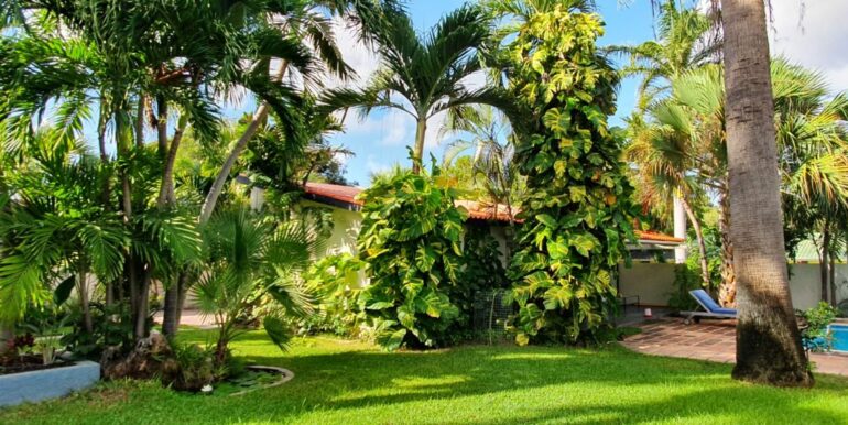 Huur Villa Mahaai