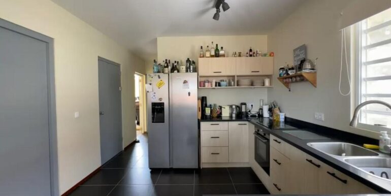 Easthill 882 4