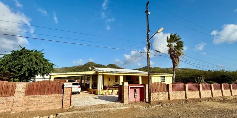 Huurwoning Westpunt met zwembad