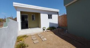 Moderne huurwoning met appartement Barber
