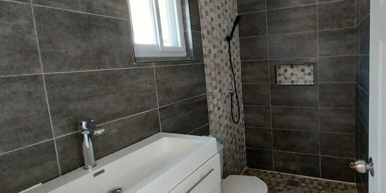 Moderne huurwoning met appartement Barber