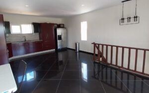 Moderne huurwoning met appartement Barber