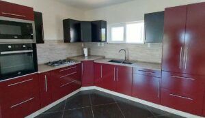 Moderne huurwoning met appartement Barber