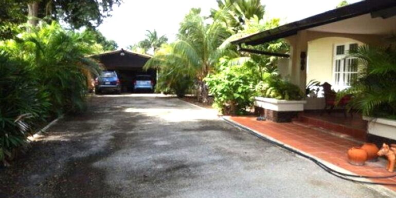 Huurwoning Damacor met zwembad