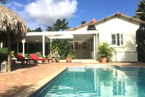 Huurwoning Damacor met zwembad