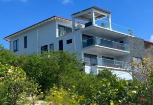 Luxe Koopvilla Coral Estate met view