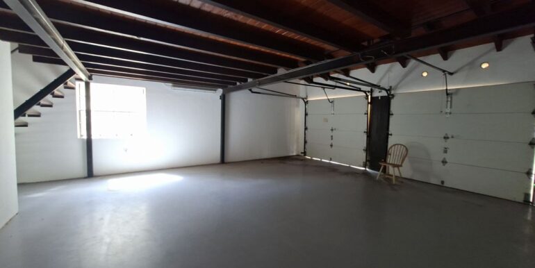 Huurwoning Jan Sofat met zwembad