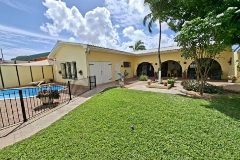 Huurwoning Groot Kwartier met zwembad