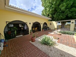 Huurwoning Groot Kwartier met zwembad