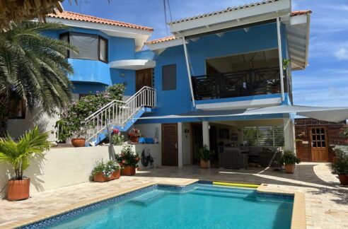 Huurvilla Bottelier met zwembad