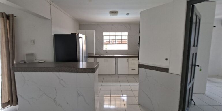 Huurwoning Sunset Heights met zwembad