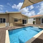 Huurwoning Sunset Heights met zwembad
