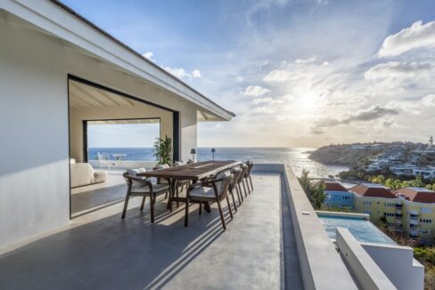 Royale huurvilla Blue Bay met view
