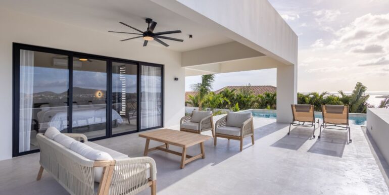 Royale huurvilla Blue Bay met view
