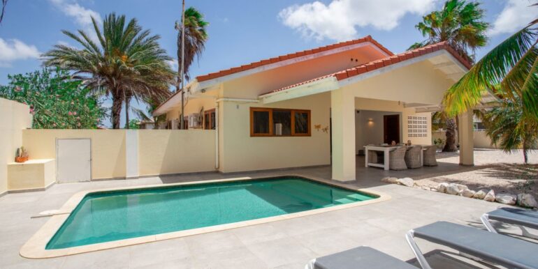 Huurwoning met zwembad Kashutuin